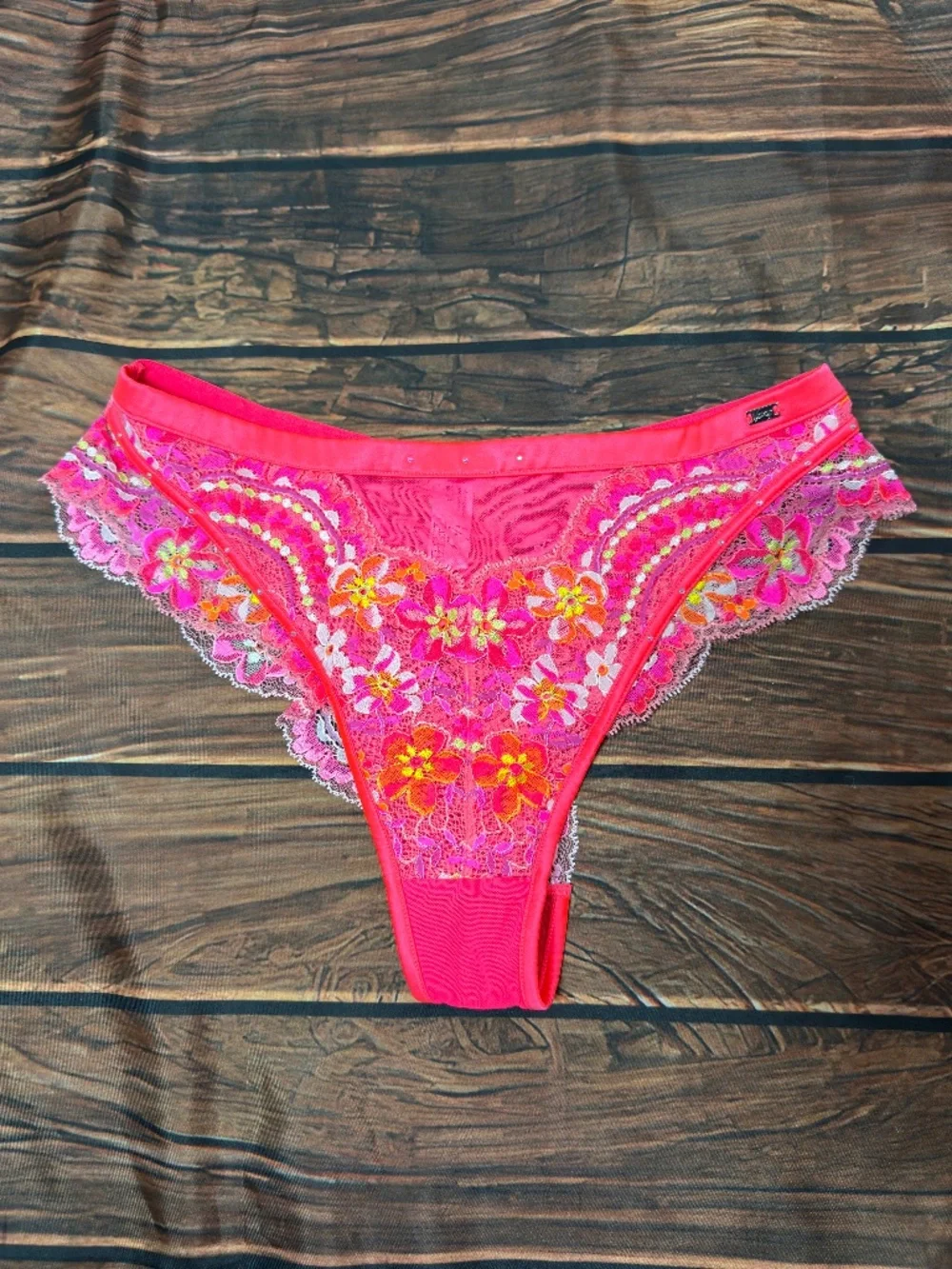 Vamp Pink Floral Embroidered Lace Underwire Sheer Bra & Panty Set 36DD Lingerie